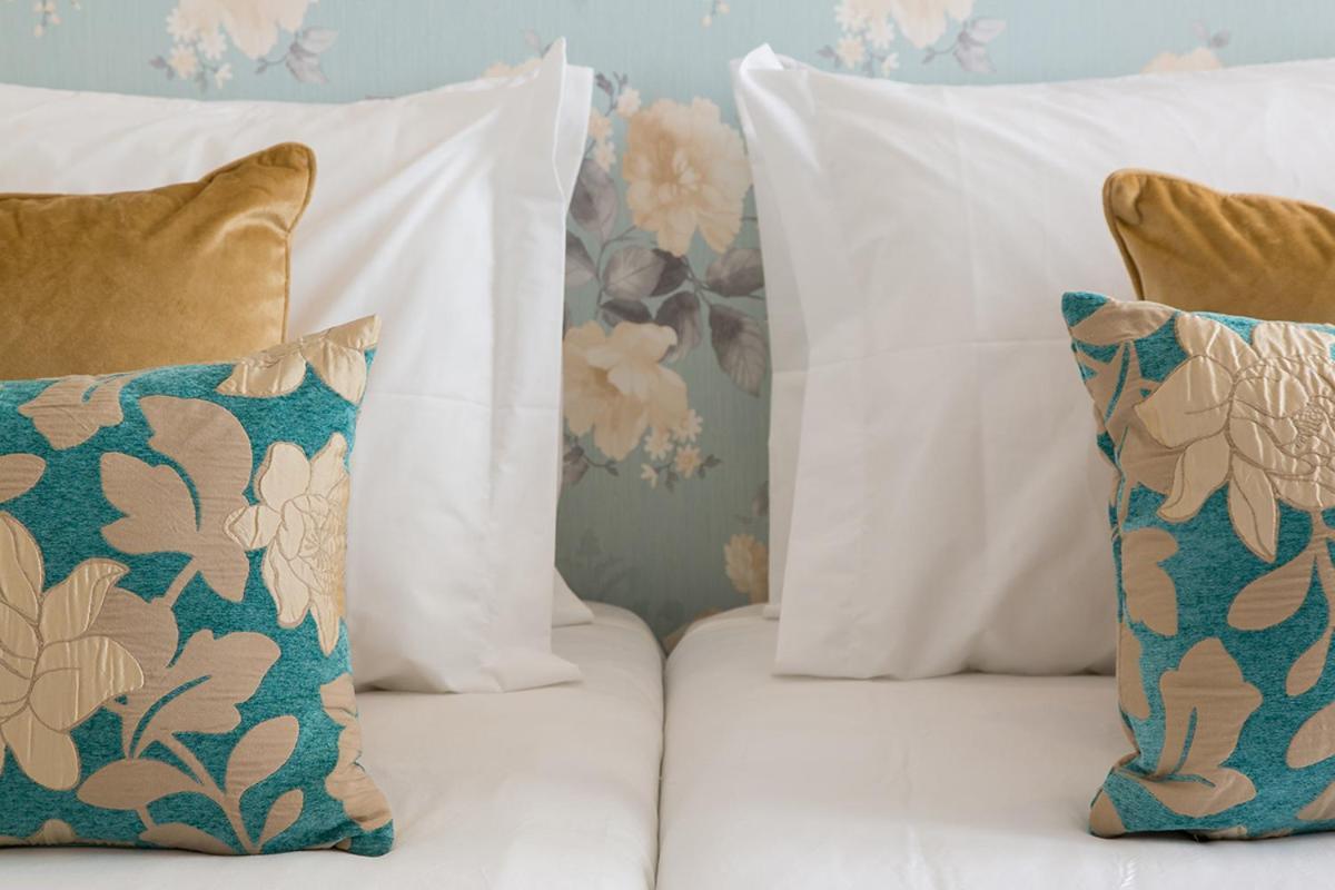 Suites Amalia Guesthouse Near Rossio Square Лиссабон Экстерьер фото