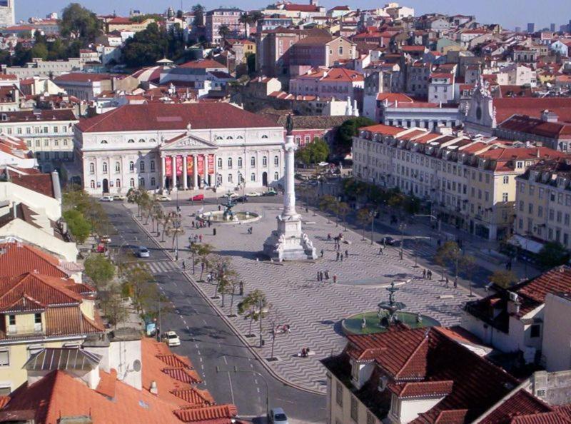 Suites Amalia Guesthouse Near Rossio Square Лиссабон Экстерьер фото