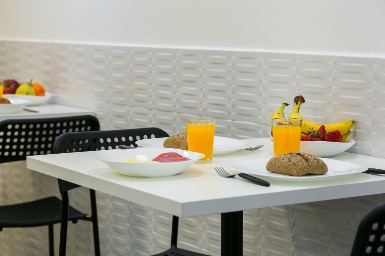 Suites Amalia Guesthouse Near Rossio Square Лиссабон Экстерьер фото
